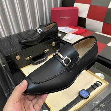 Ferragamo   2025新款男生休閒時尚鞋子