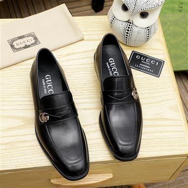 GUCCI   2025新款男生休閒時尚鞋子