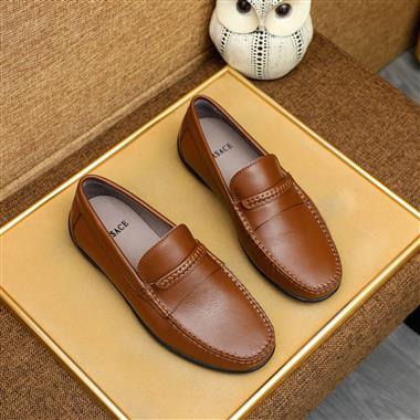 VERSACE   2025新款男生休閒時尚鞋子