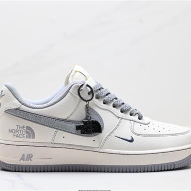 NIKE AIR FORCE 1‘07 LV8