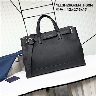 DIOR   2025新款男生時尚包包 尺寸：42*27.5*17CM