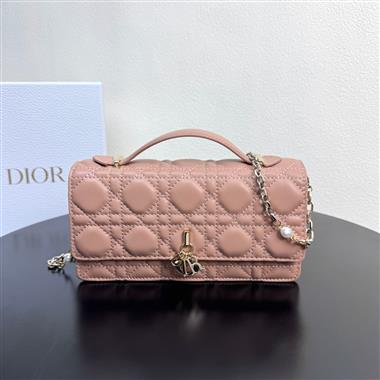 DIOR   2025新款男生時尚包包 尺寸：21*11.5*4.5CM