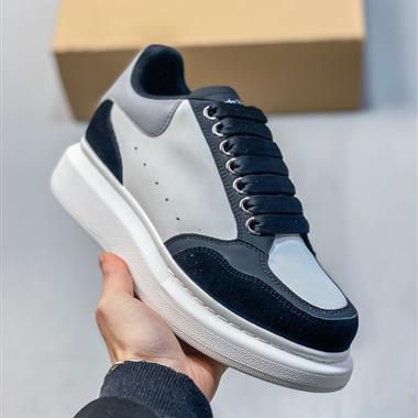Alexander McQueen Oversized Exaggerated-Sole Suede Leather Sneakers 低幫時裝厚底休閒運動小白板鞋