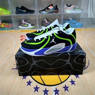 Nike AIR JORDAN TATUM 4 輕量化緩震實戰籃球鞋！