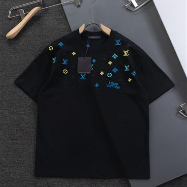 Louis Vuitton    2026春季新款短袖T恤  尺寸偏大