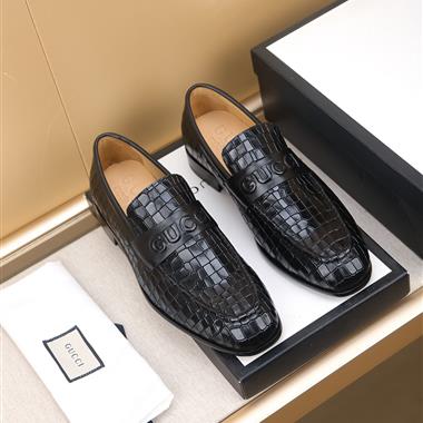 GUCCI   2025新款男生休閒時尚鞋子