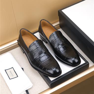 GUCCI   2025新款男生休閒時尚鞋子