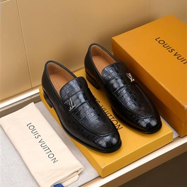 LOUIS VUITTON   2025新款男生休閒時尚鞋子