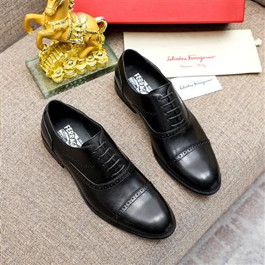 Ferragamo   2025新款男生休閒時尚鞋子