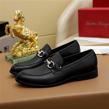 Ferragamo   2025新款男生休閒時尚鞋子