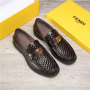 FENDI   2025新款男生休閒時尚鞋子