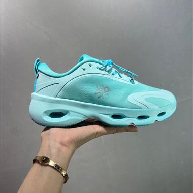 LOEWE x On昂跑 Cloud Solo 舒適貼合跑步鞋