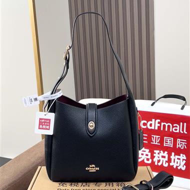 COACH  2025新款女生時尚包包 尺寸：24 x22 x 8CM