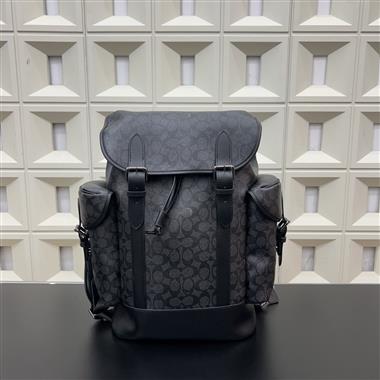 COACH   2025新款男生時尚包包 尺寸：42*32CM