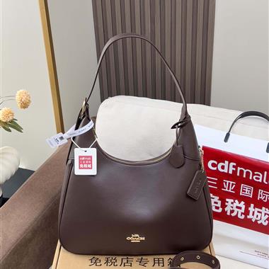 COACH  2025新款女生時尚包包 尺寸：35.5x 32.5x 6CM