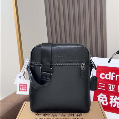 COACH  2025新款男生時尚包包 尺寸：25x 27.5x 4CM