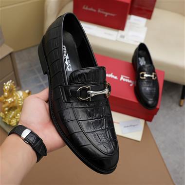 Ferragamo   2025新款男生休閒時尚鞋子