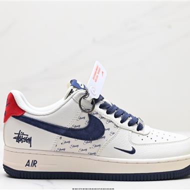 NIKE AIR FORCE 1‘07