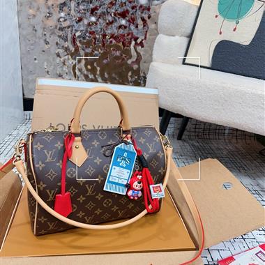 LOUIS VUITTON  2025新款女生時尚包包 尺寸：30*20CM