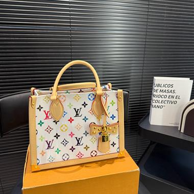 LOUIS VUITTON  2025新款女生時尚包包 尺寸：26*20CM