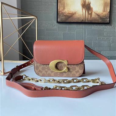 COACH   2025新款女生時尚包包 尺寸：22*9*16CM