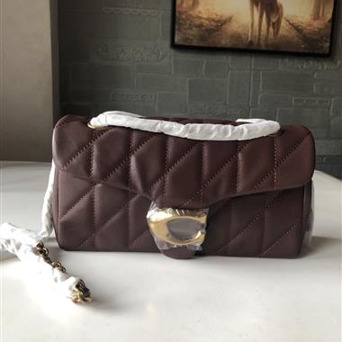 COACH   2025新款女生時尚包包 尺寸：26*15*8CM