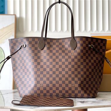 LOUIS VUITTON  2025新款女生時尚包包 尺寸：40x33x20CM