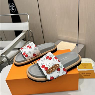 Louis Vuitton   2026新款女生休閒時尚鞋子