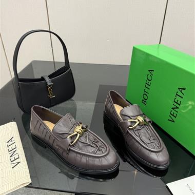 BOTTEGA VENETA   2026新款女生休閒時尚鞋子