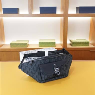 DIOR  2026新款男生時尚皮夾 尺寸：38x16x4CM