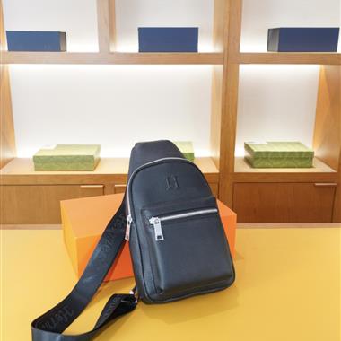 HERMES   2026新款男生時尚皮夾 尺寸：18x37x5CM