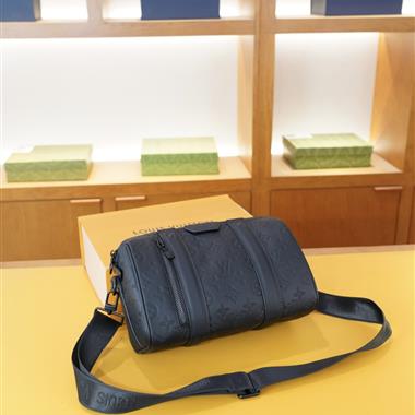 LOUIS VUITTON    2026新款男生時尚皮夾 尺寸：26x17x12CM