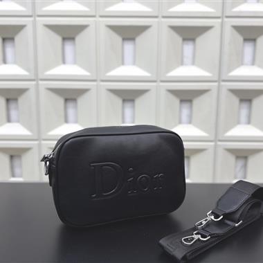 DIOR   2026新款男生時尚皮夾 尺寸：13 x 22CM