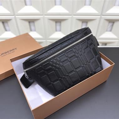 BURBERRY  2026新款男生時尚皮夾 尺寸：18 x 30CM