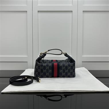 GUCCI  2026新款女生時尚皮夾 尺寸：27.5*13*14.5CM