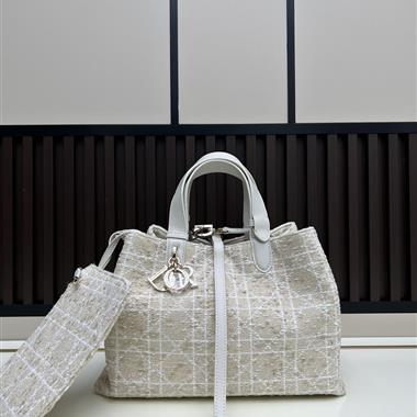 DIOR   2025新款女生時尚包包   尺寸：37CM