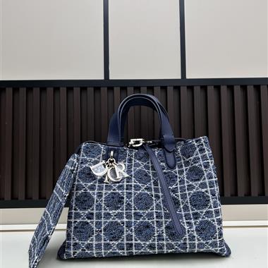 DIOR   2025新款女生時尚包包   尺寸：37CM