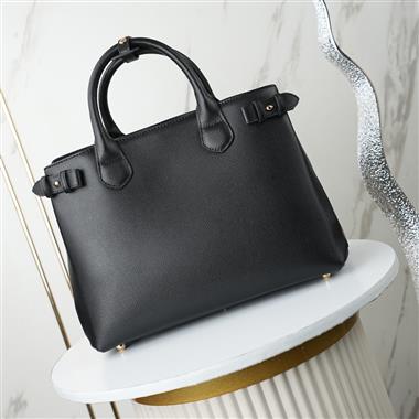 BURBERRY   2025新款女生時尚包包   尺寸：34×25×16CM