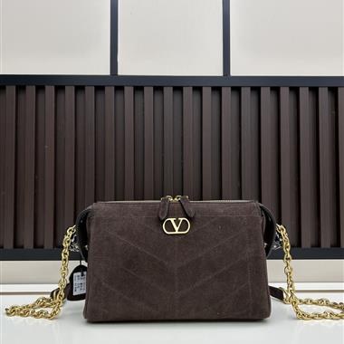 Valentino   2025新款女生時尚包包   尺寸：24*14*6CM