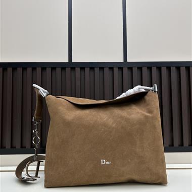 DIOR   2025新款女生時尚包包   尺寸：32×27×7CM