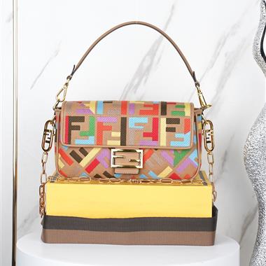 FENDI   2025新款女生時尚包包   尺寸：27×6×14CM