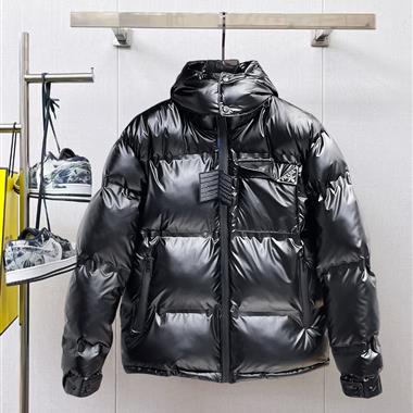 PRADA  2025秋冬新款羽絨服外套