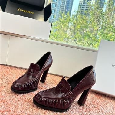 YSL   2026新款女生休閒時尚鞋子