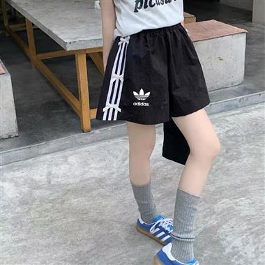 ADIDAS   2026夏季新款休閒短褲