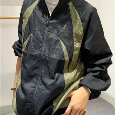 NIKE   2026春季新款風衣夾克外套