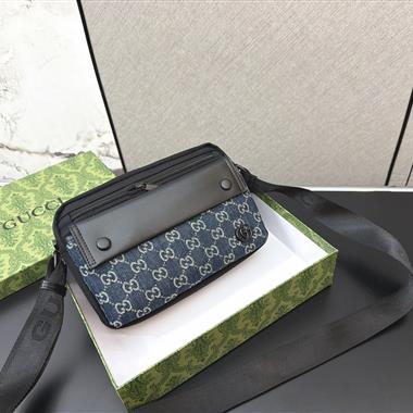 GUCCI   2026新款男生時尚包包 尺寸：15*21CM