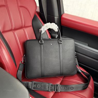 Montblanc   2026新款男生時尚包包 尺寸：39x29x7CM