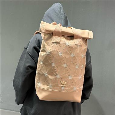 Adidas   2026新款時尚休閒包  尺寸：46* 28*16CM