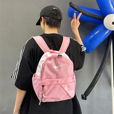 NIKE   2026新款時尚休閒包  尺寸：31  *25* 12CM