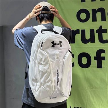 Under Armour    2026新款時尚休閒包  尺寸：48*30*20CM